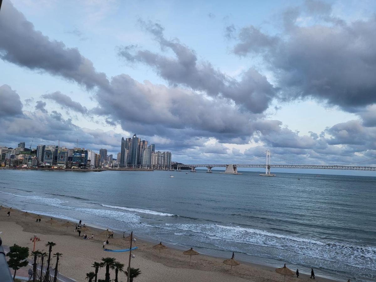 Gwangalli Grand Terrace Ocean View ปูซาน ภายนอก รูปภาพ