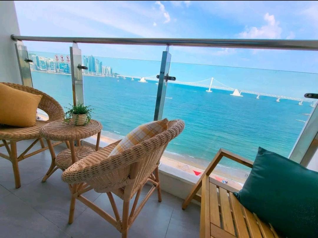 Gwangalli Grand Terrace Ocean View ปูซาน ภายนอก รูปภาพ